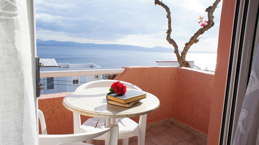 Idi Hotel Agia Galini Екстериор снимка