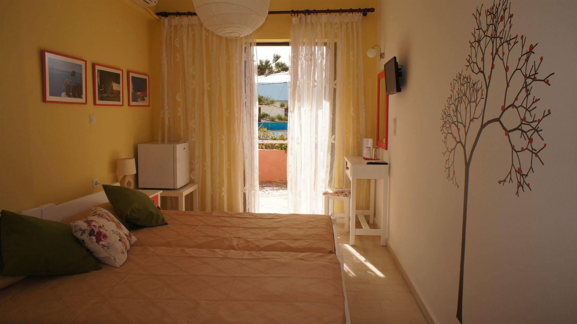 Idi Hotel Agia Galini Екстериор снимка